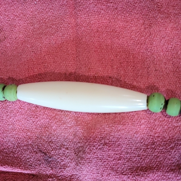 Vintage statement necklace, bone and bead, 25 in - Picture 3 of 4